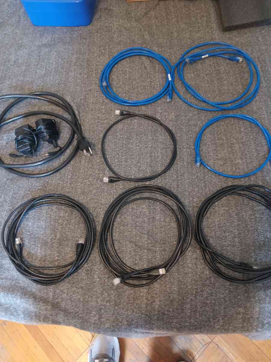 CAT 7 LAN HIGH SPEED CABLES and a gigabit network switche