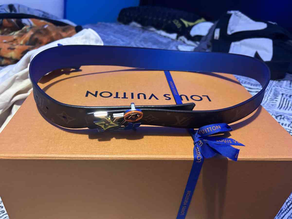 Louis Vuitton belt
