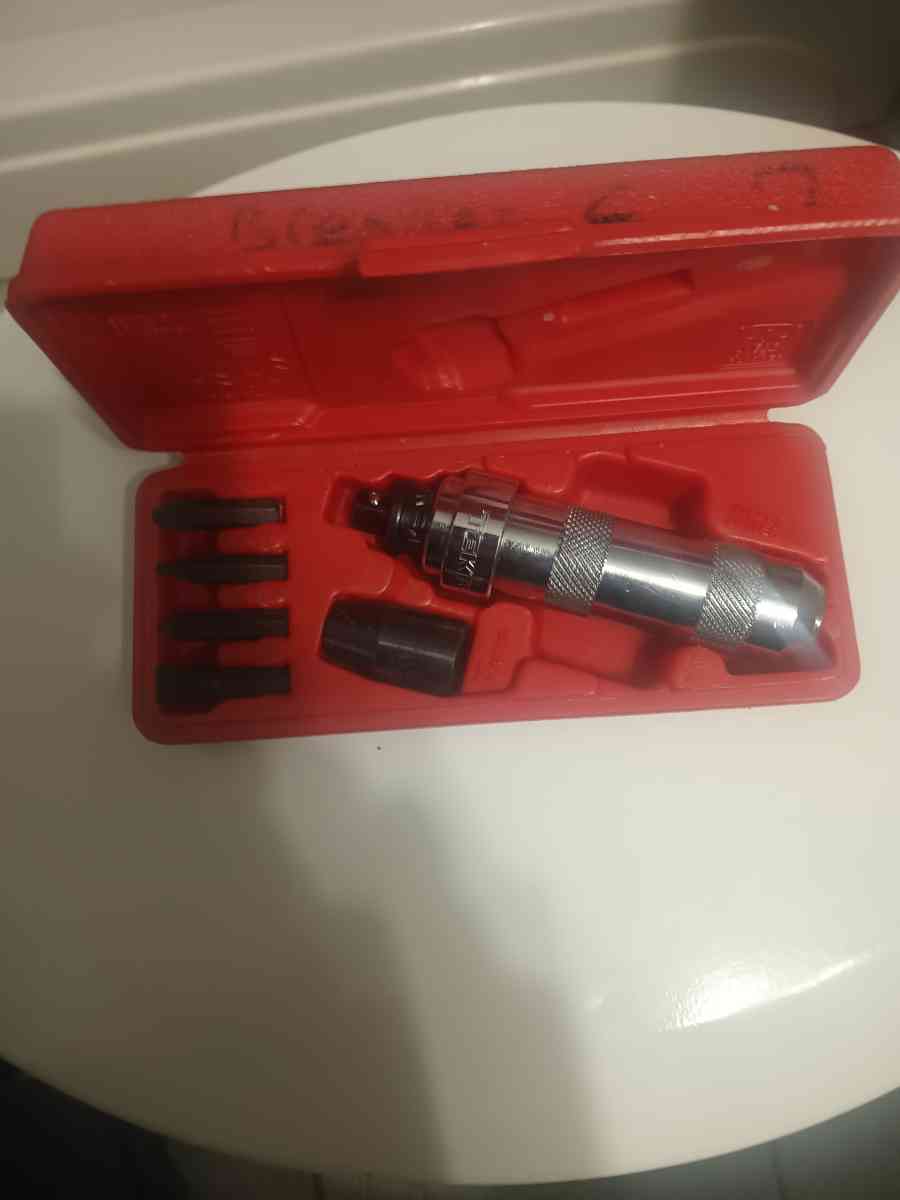 Tectpn manual impact Driver