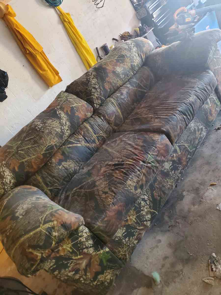 Realtree camo couch and loveseat