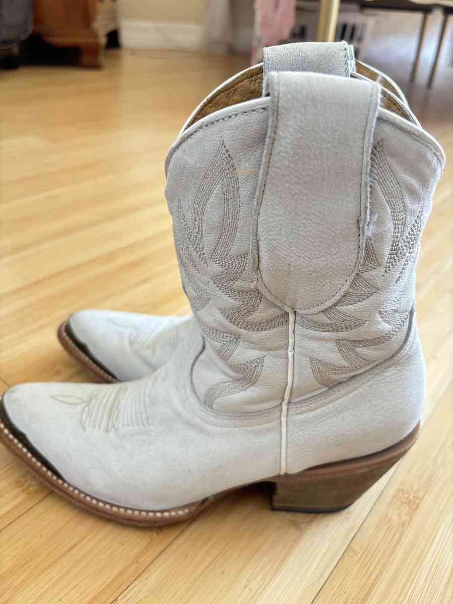 Women Boots