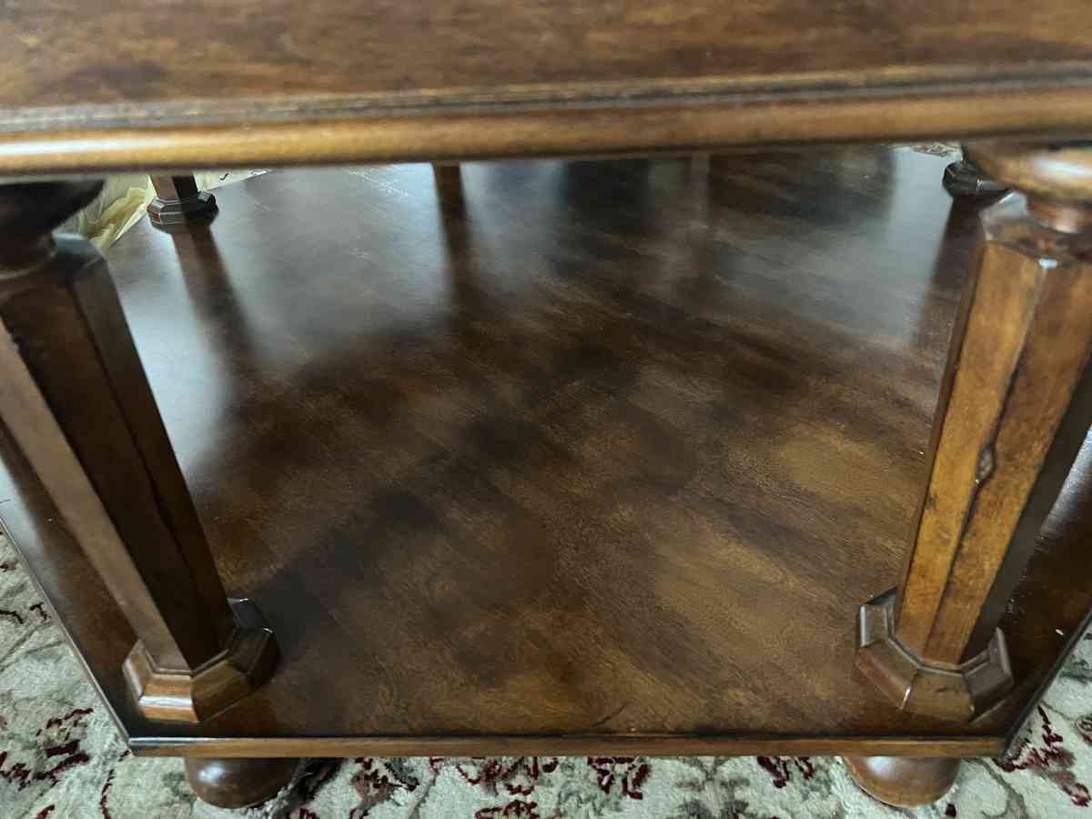 Elegant Wooden Octagon Shaped Coffee Table