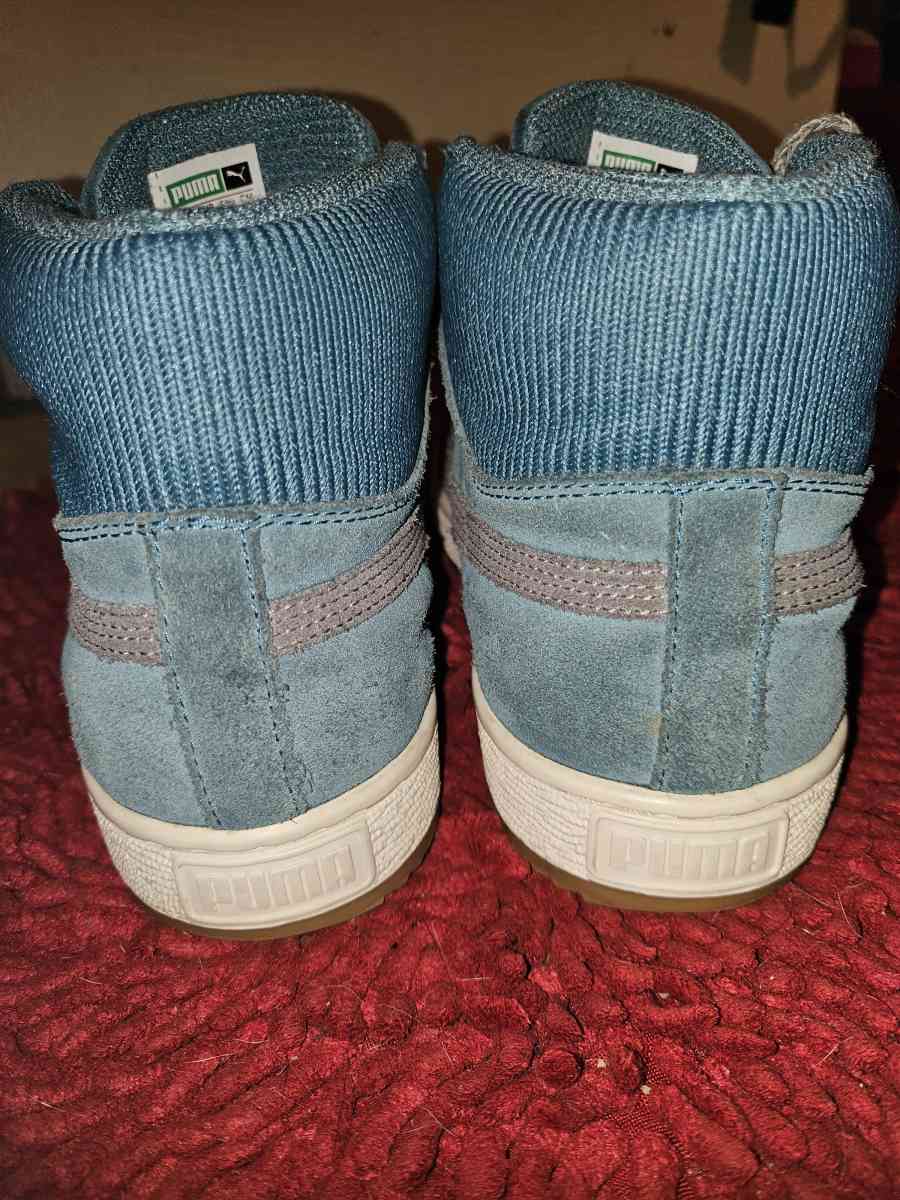 womens PUMA suede sneakers blue green size 7