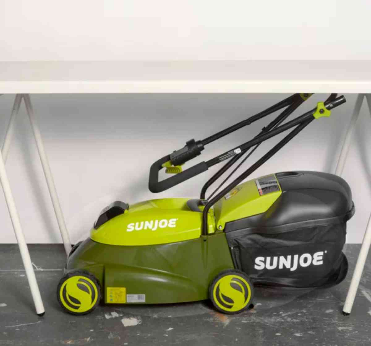 lawnmower Sun Joe electric cordless