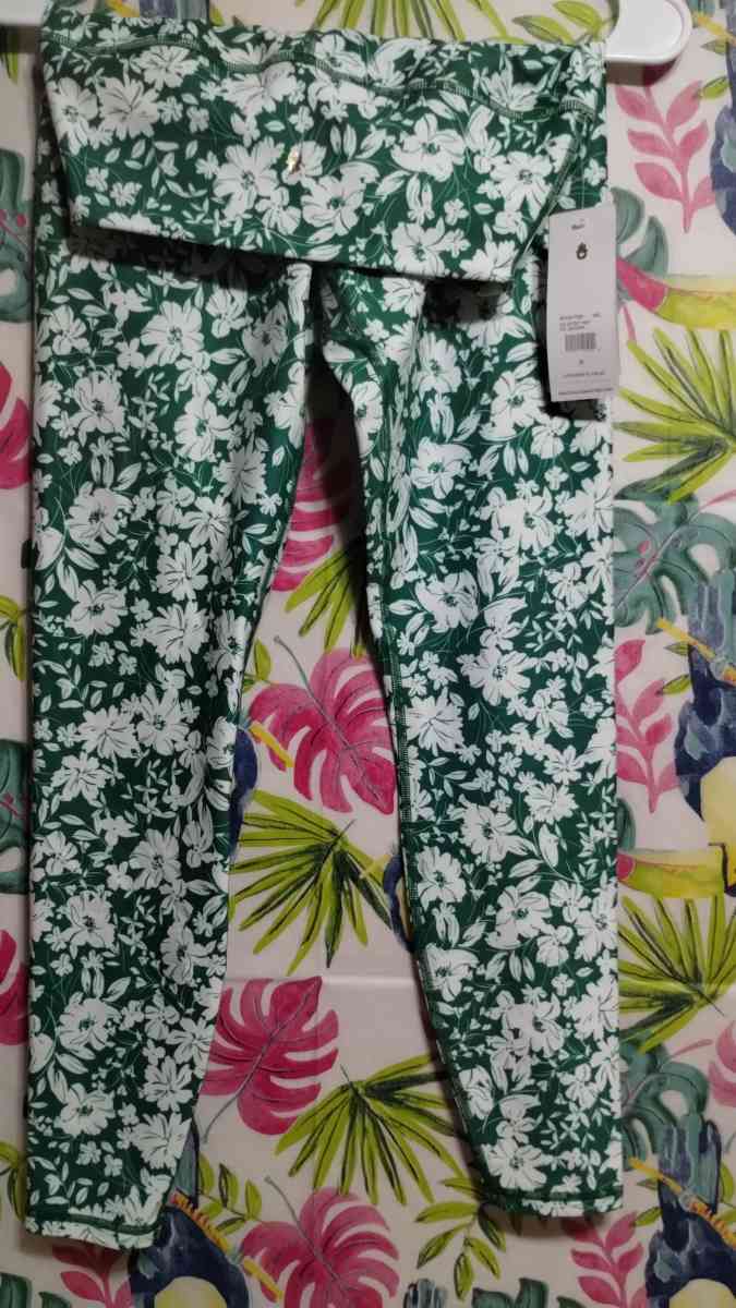 Spiritual Gangster intent leggings