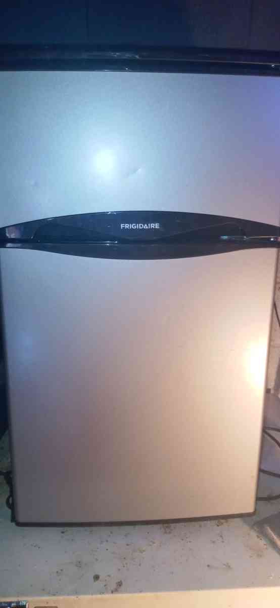 Frigidaire mini fridge with freezer on top