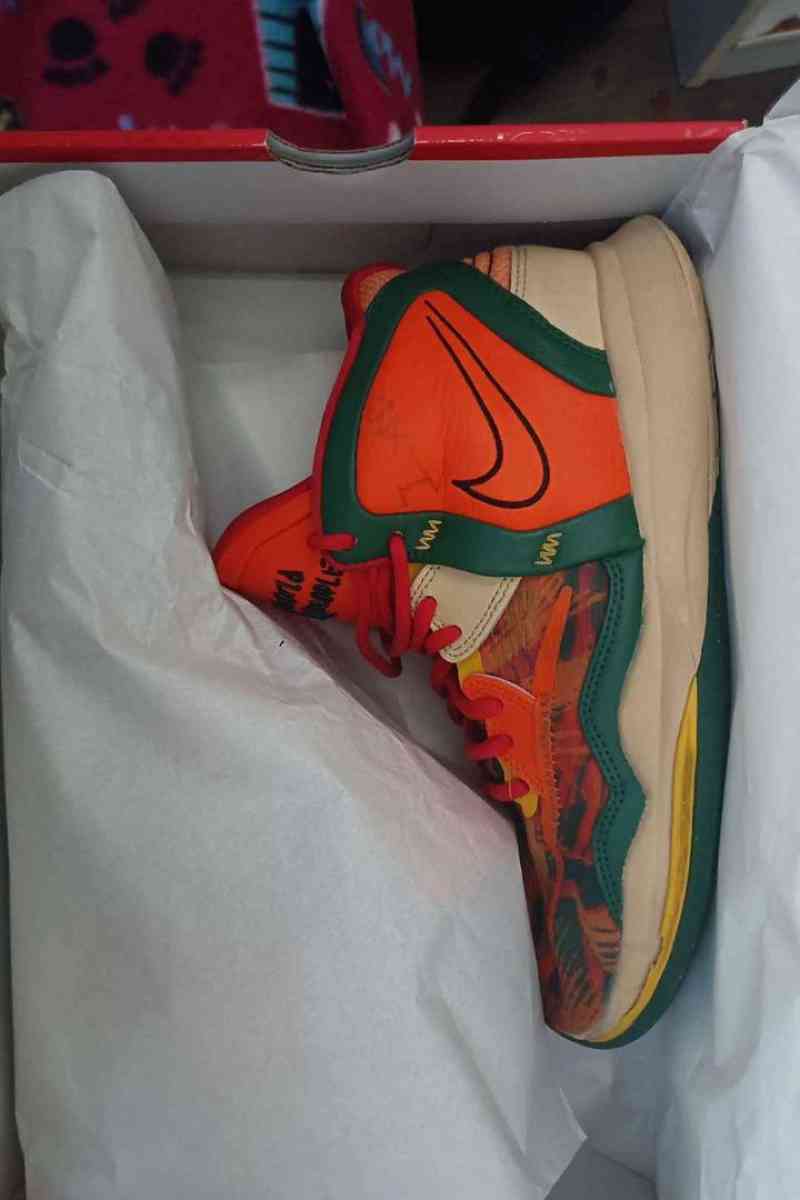 Kyrie Irving infinity