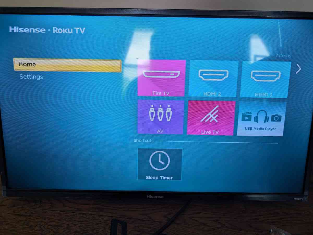 Roku TV with Wall Mount