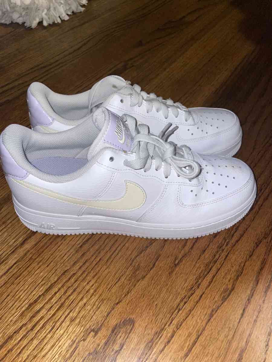 Selling Girl shirts some pants size SMed 2 Nike shoes size