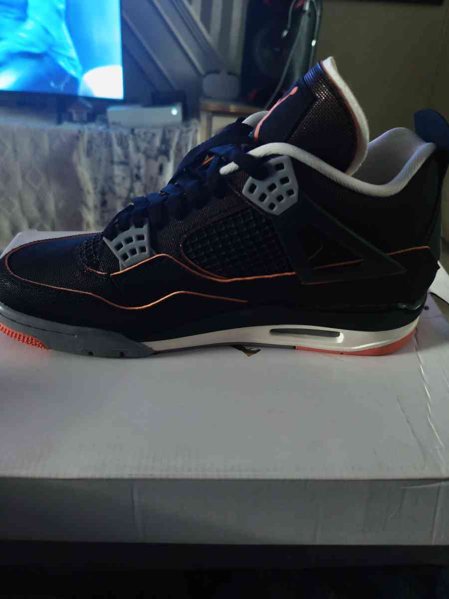 Jordan 4