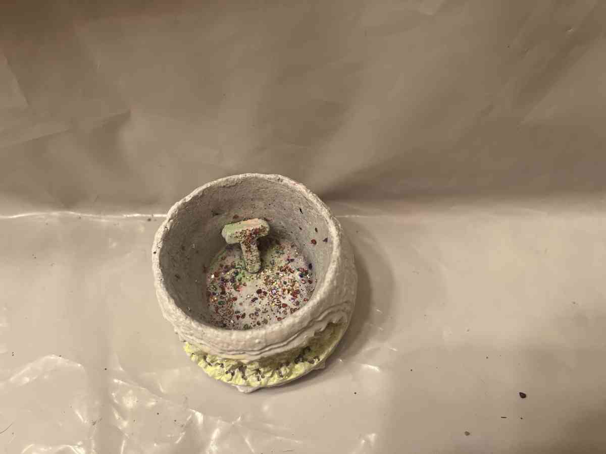 inicials custom your name on it I have diferentes colors