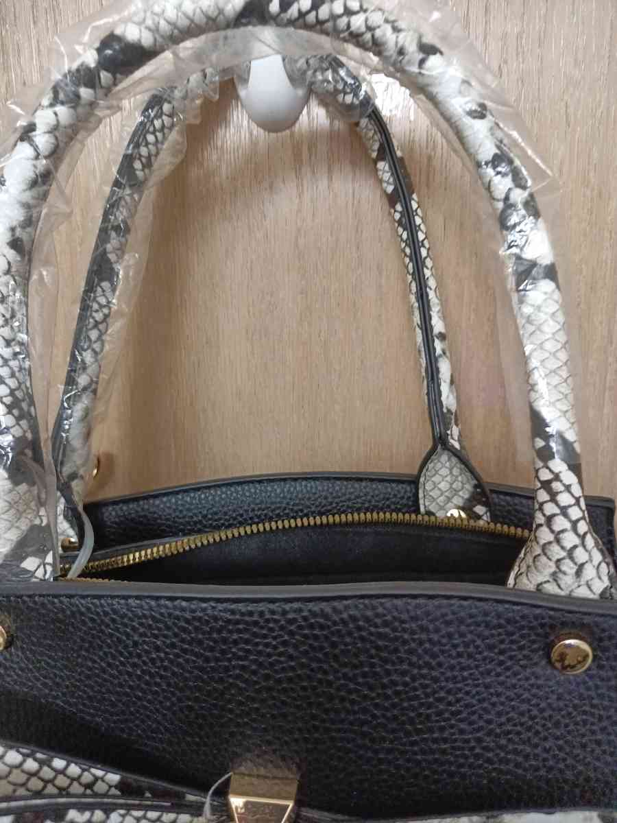 Like Dreams NWT unique purse