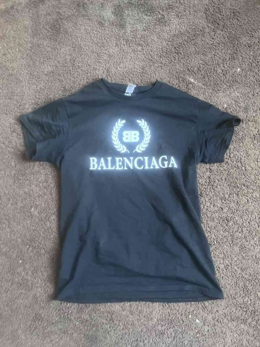 BALENCIAGA