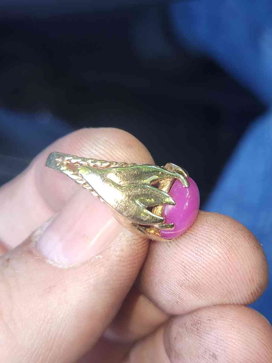 14kt pink star saphire ring