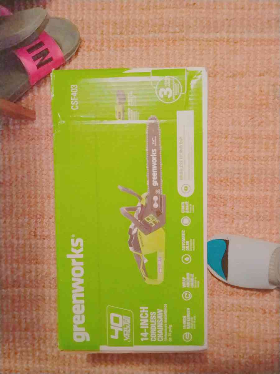 green works 14linch cordless chainsaw