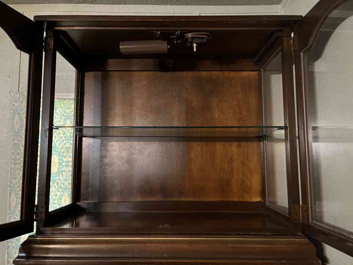 Lighted display Cabinet