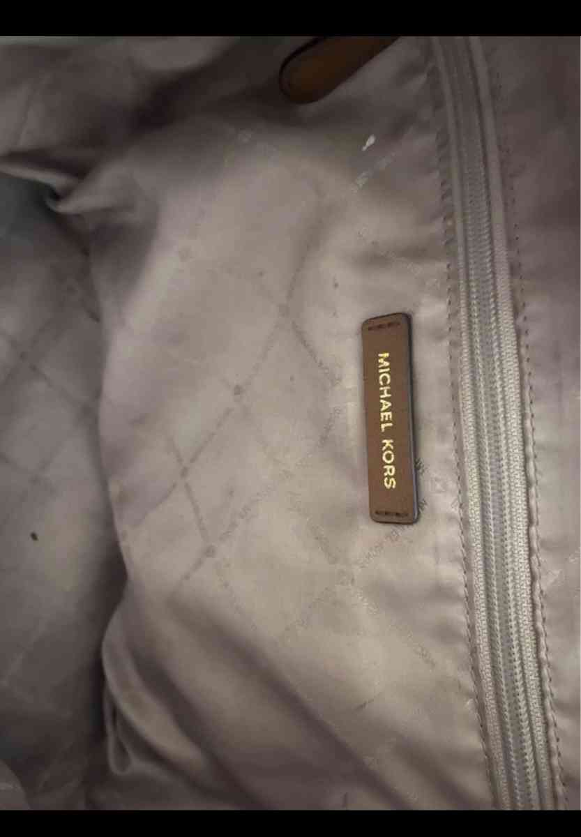 Michael Kors Large Tote Bag and Wallet