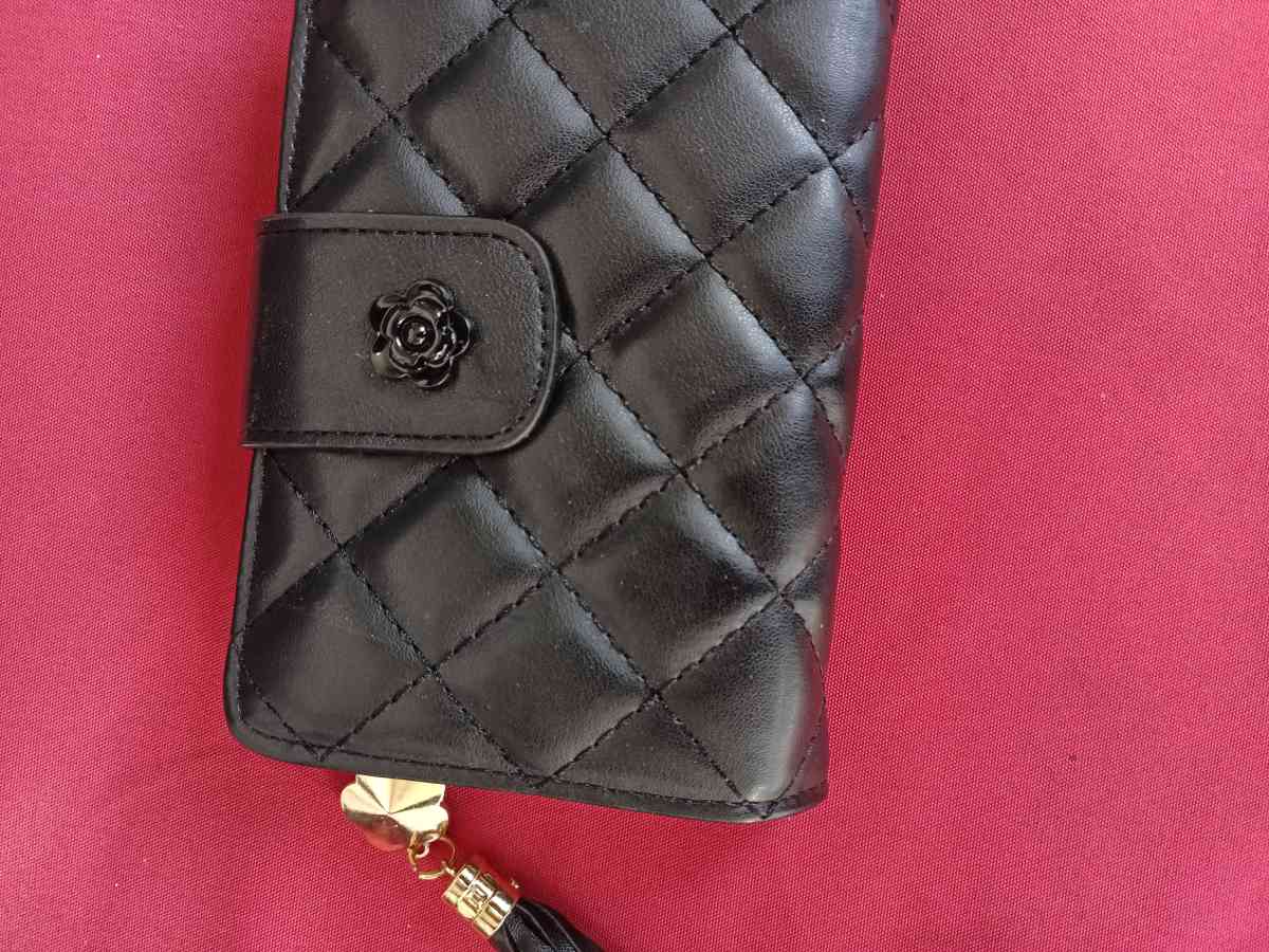 Two brand new wallets