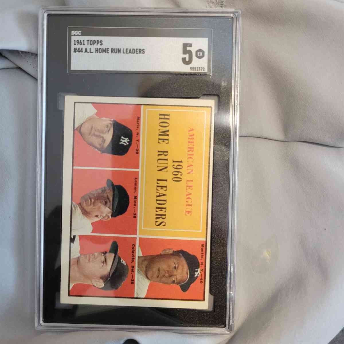 1960 homerun leaders mickey mantle card
