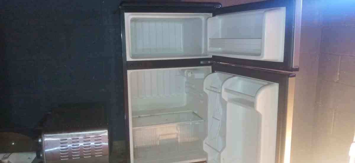 Frigidaire mini fridge with freezer on top