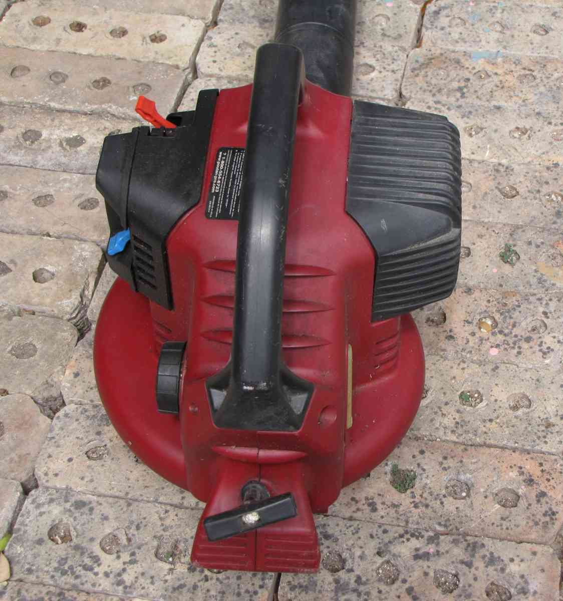 POULAN pro blower and vacuum