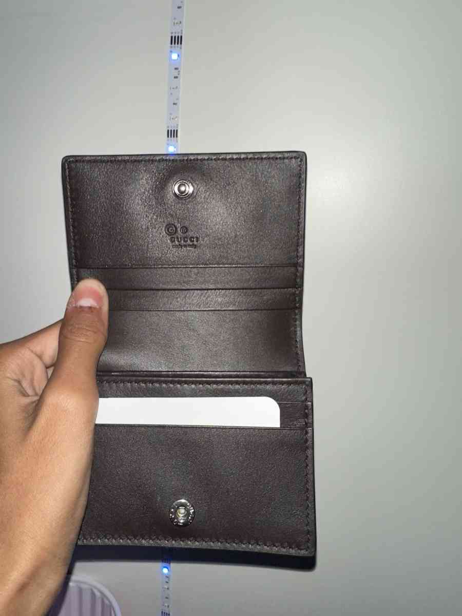 gucci wallet