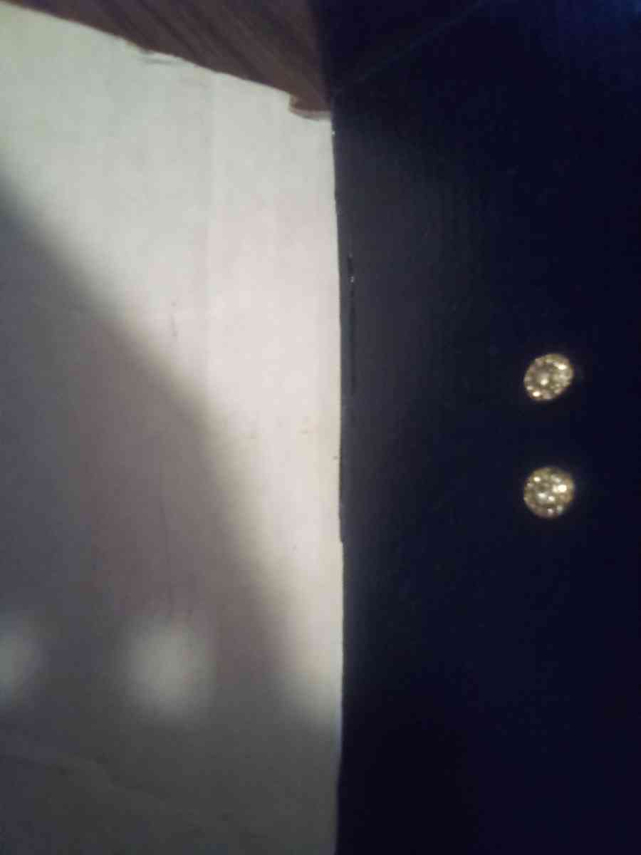 Gold diamond earrings