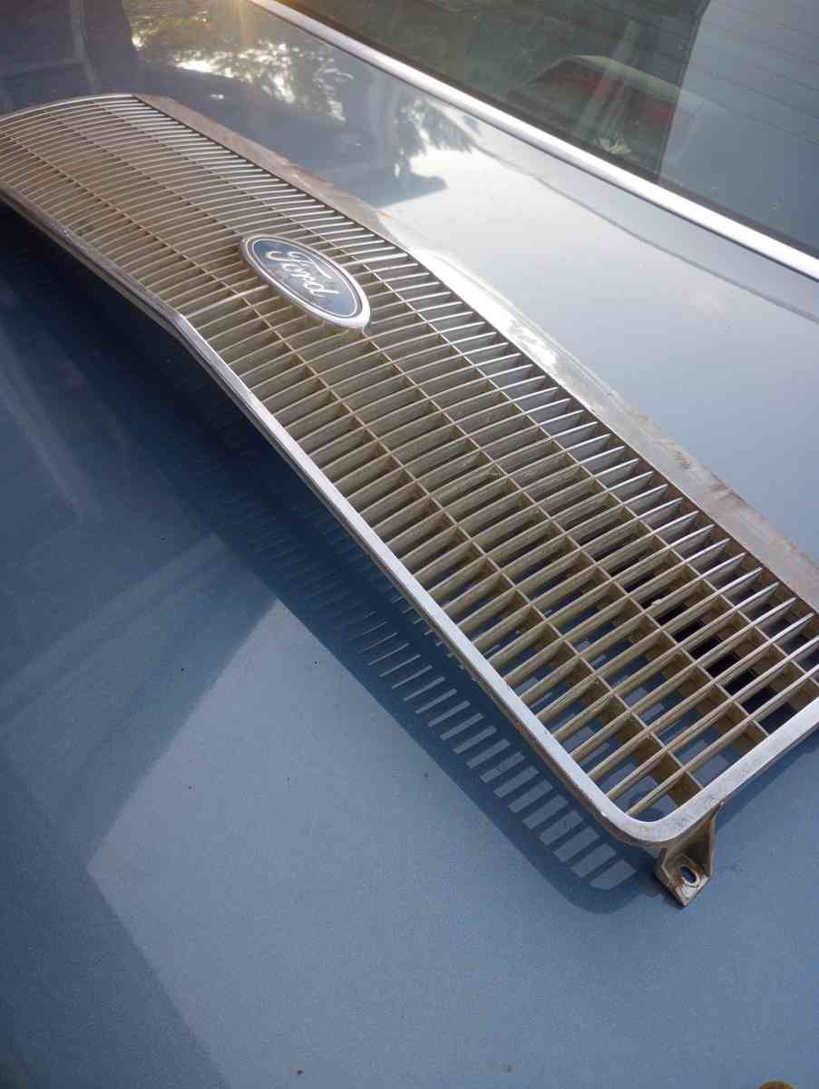 88crown Victoria grill