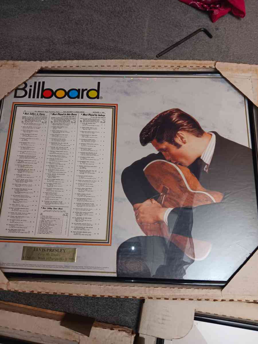 4 Elvis presley rare photos