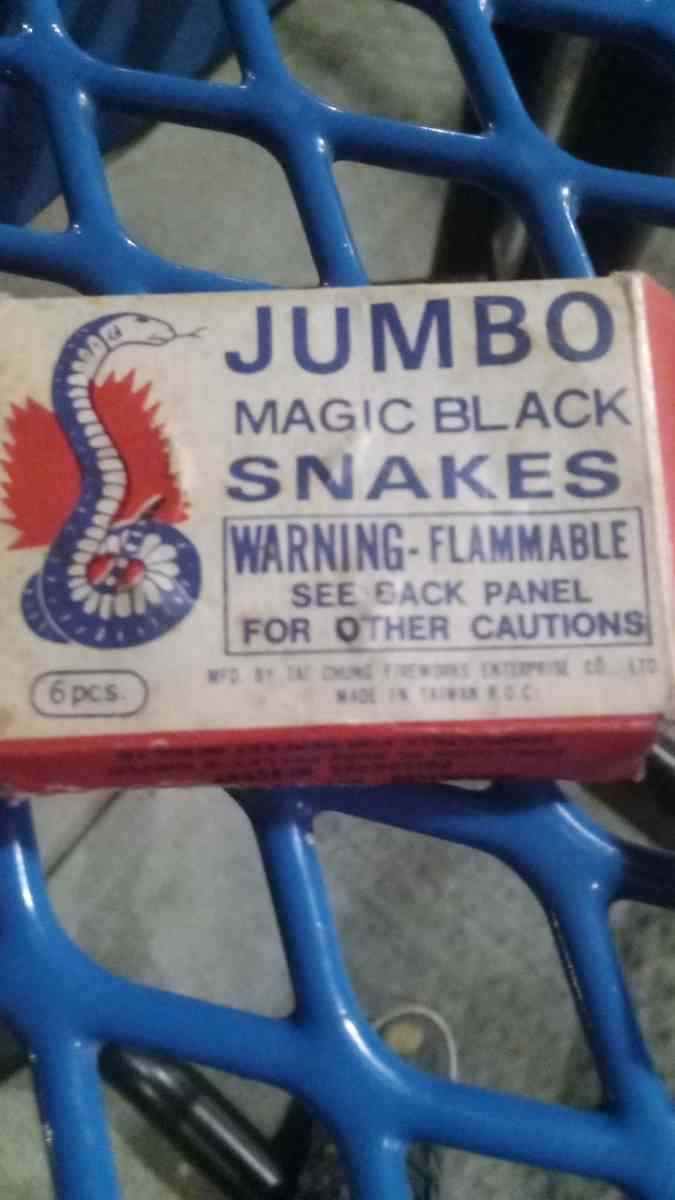 3 different brands of vintage firecracker set