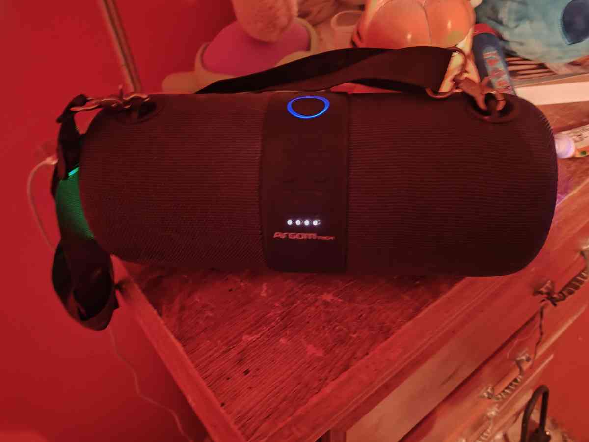 brand new handset Bluetooth speaker