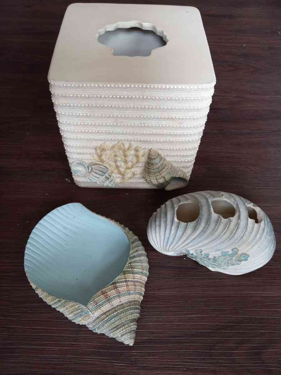 Seashell bathroom set