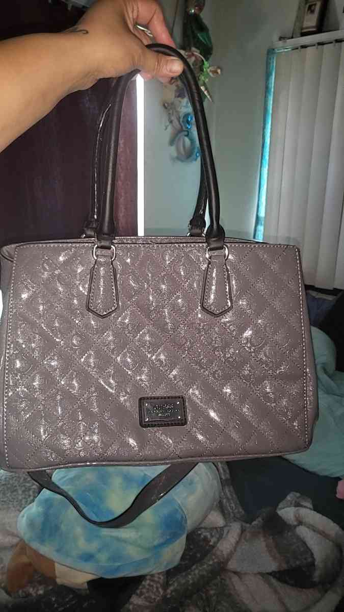 Womens Guess purse