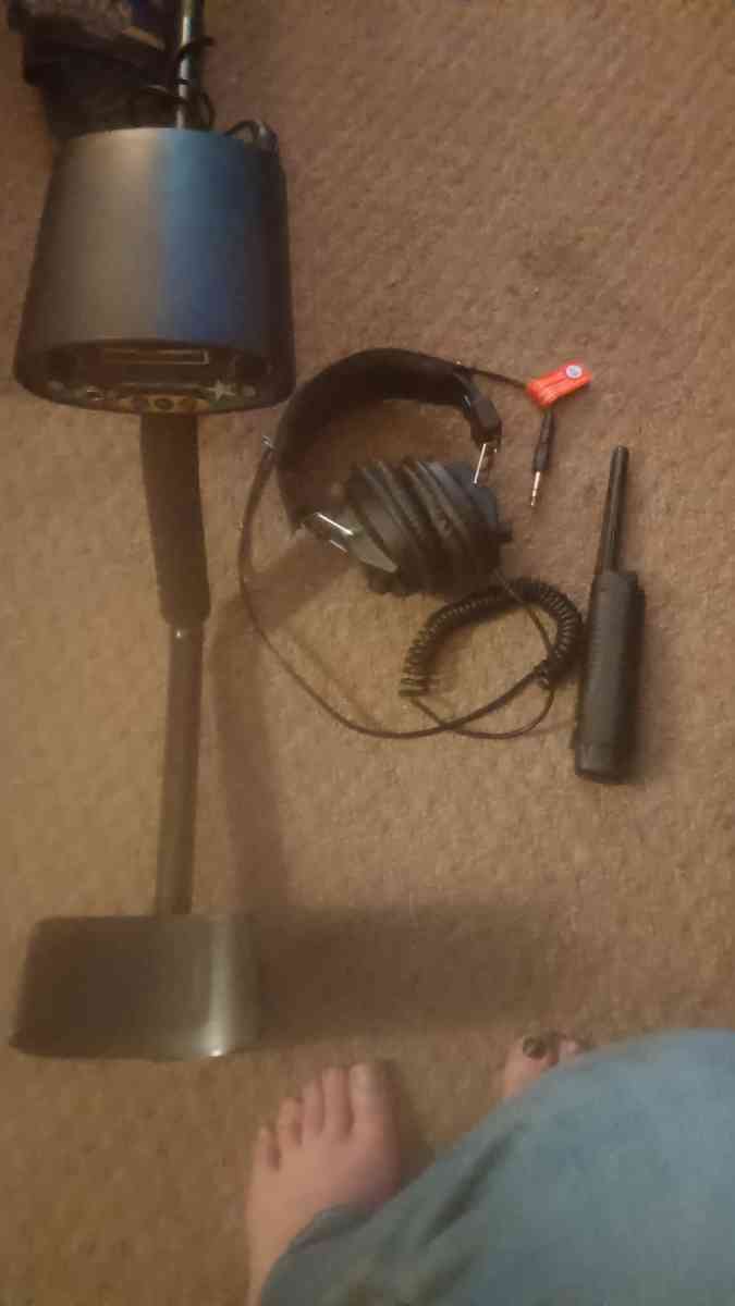 loan star metal detector and accessories