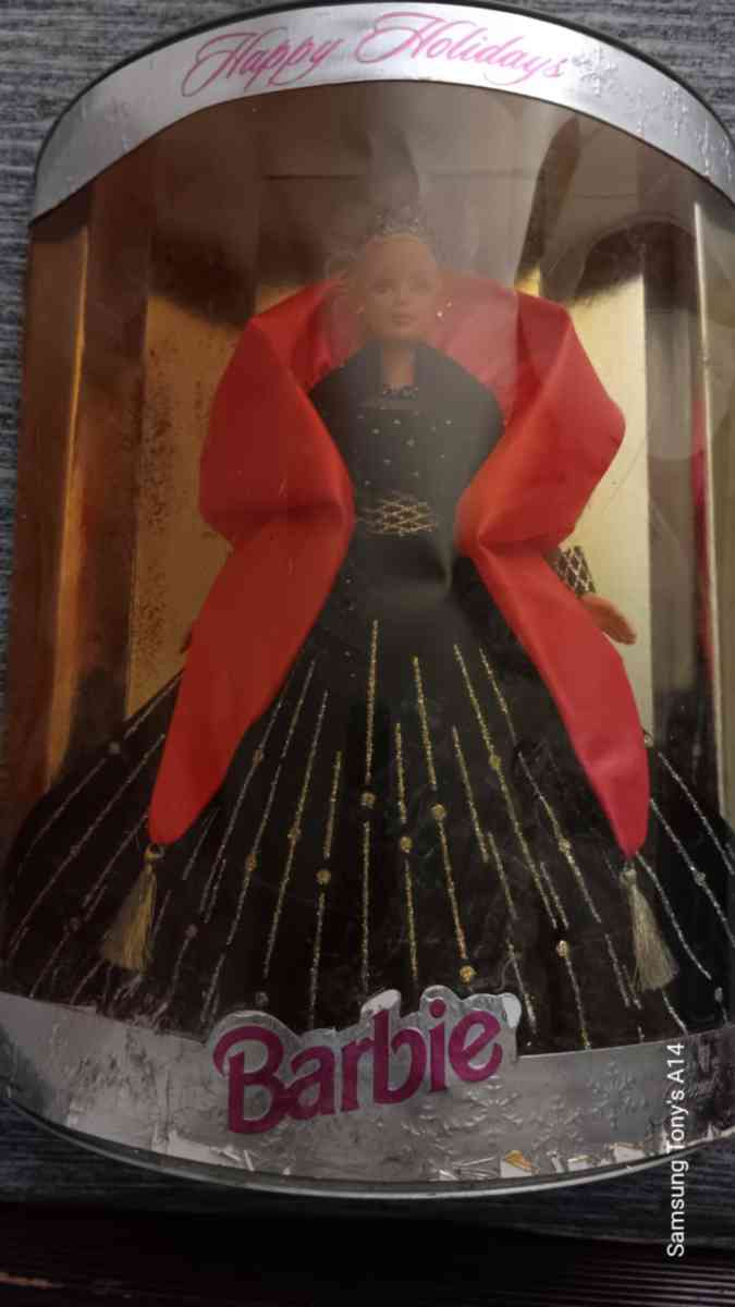 Happy holidays Vintage BARBIE SET have 43 more