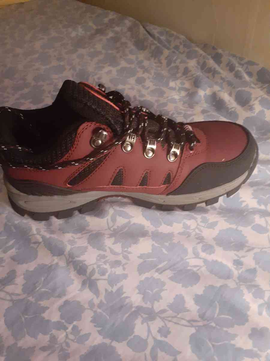 womens hiking boots