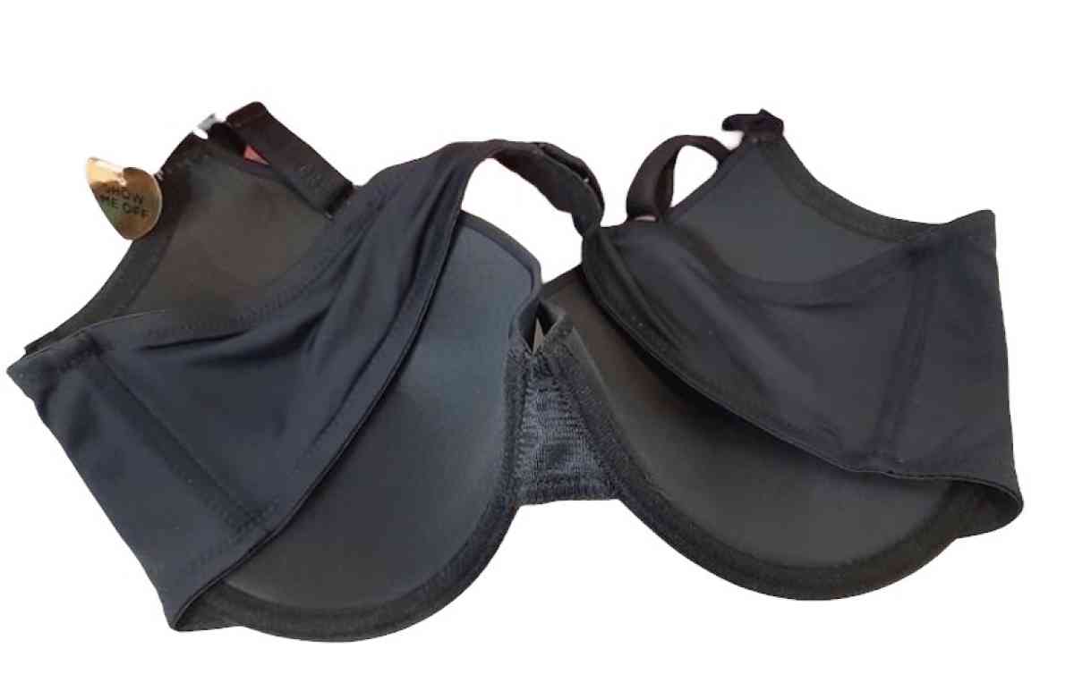 Juicy Couture NWT Bra Set Pink W Logo  Black Size 40C