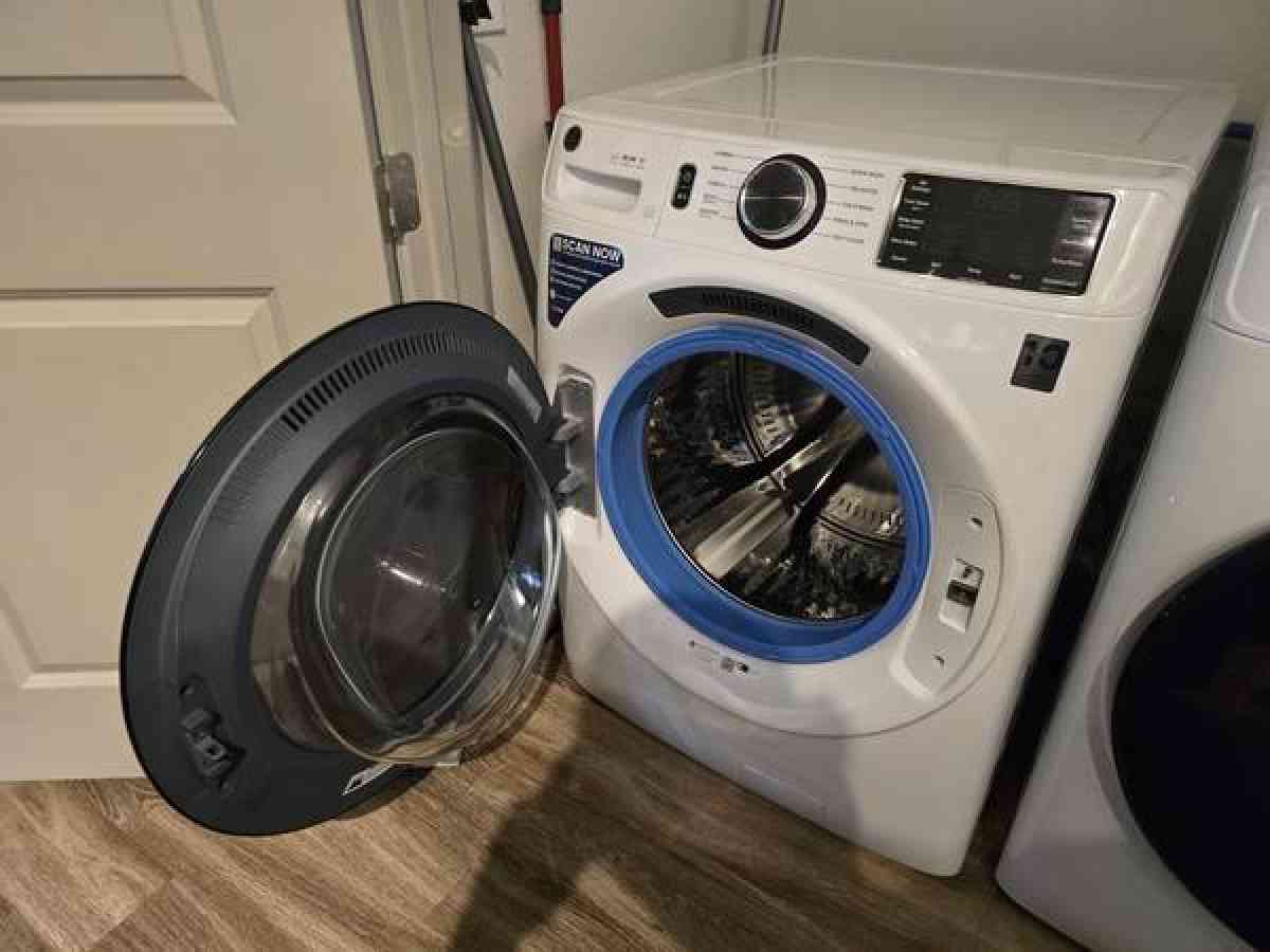 lg Washer and dryer