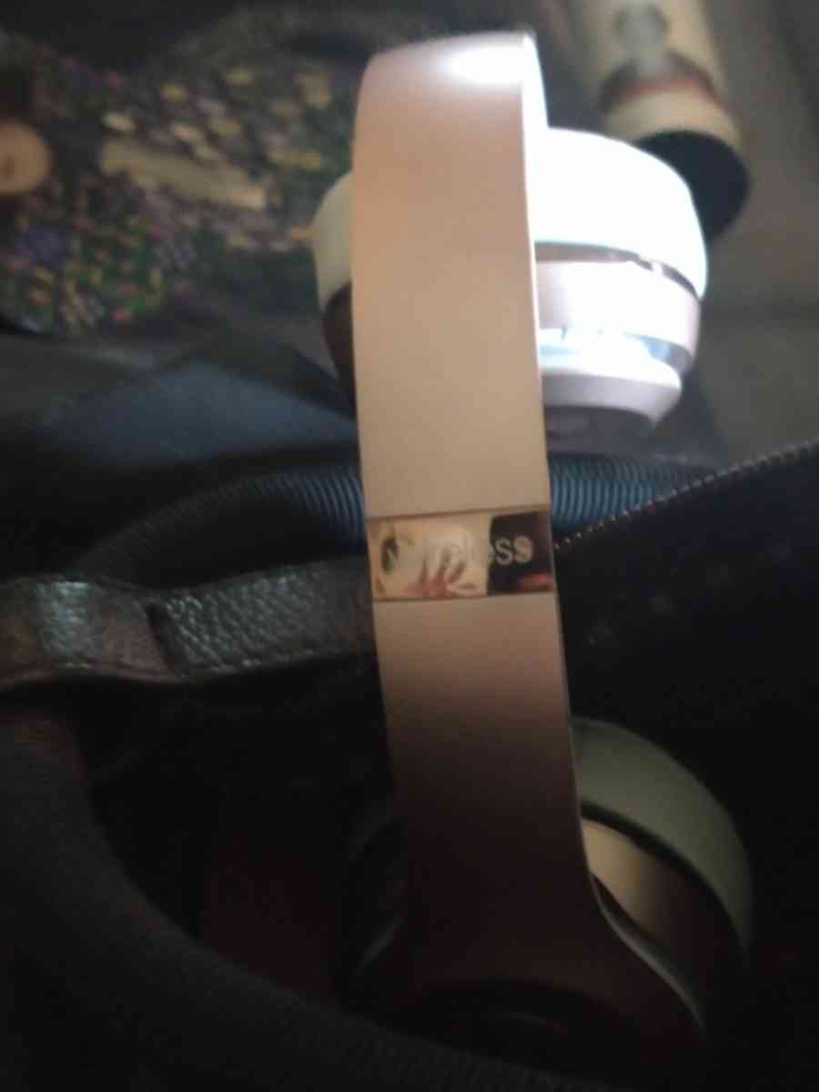 beats wireless headphones