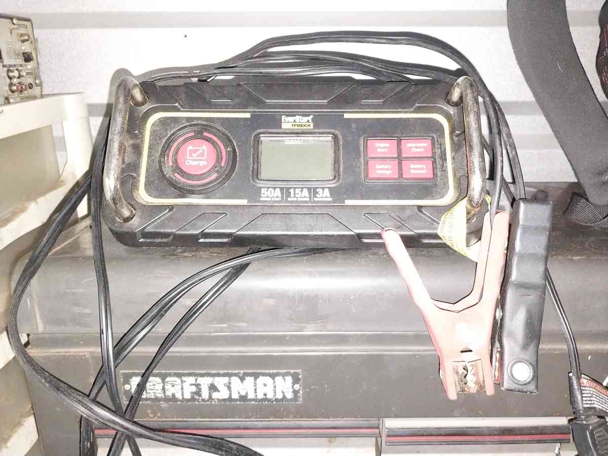 everstart car battery charger