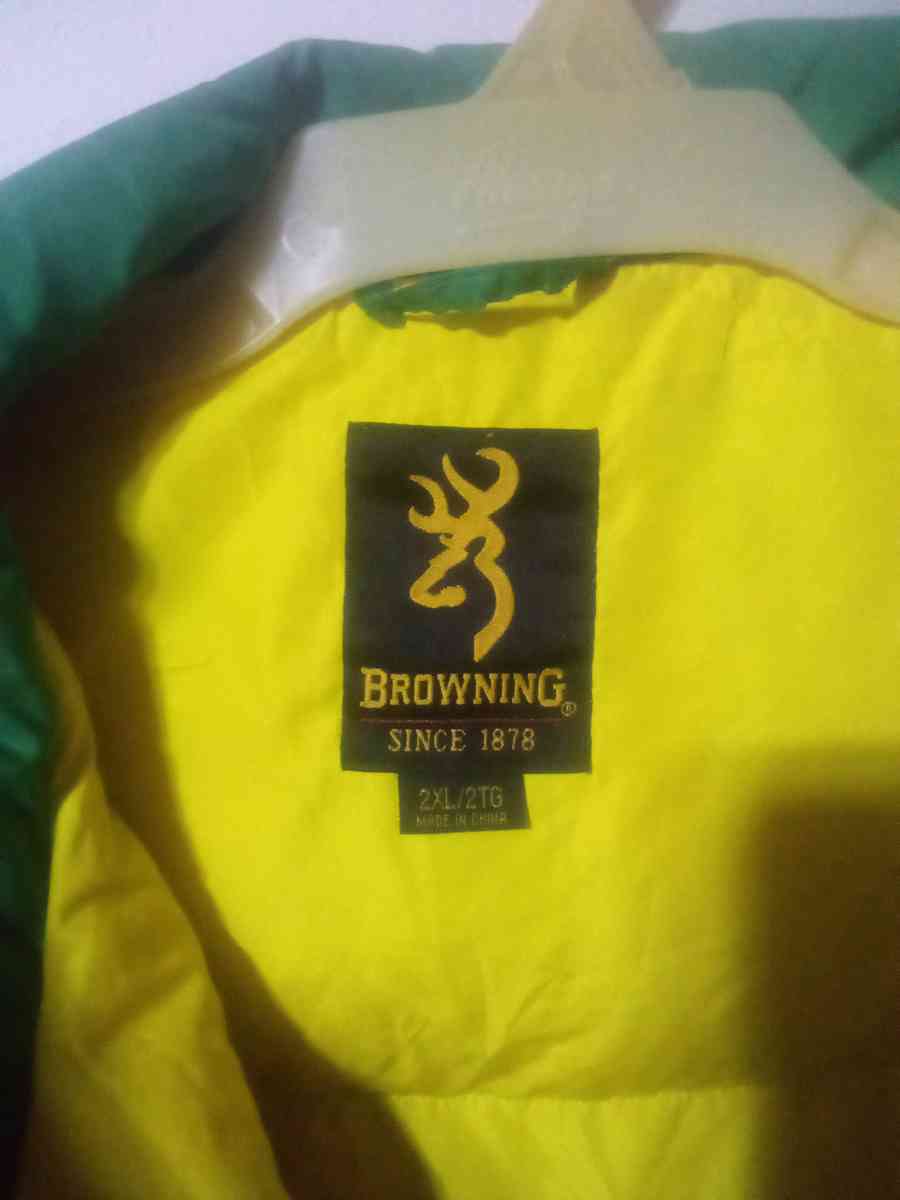 green and yellow Browning brand coat 2XL