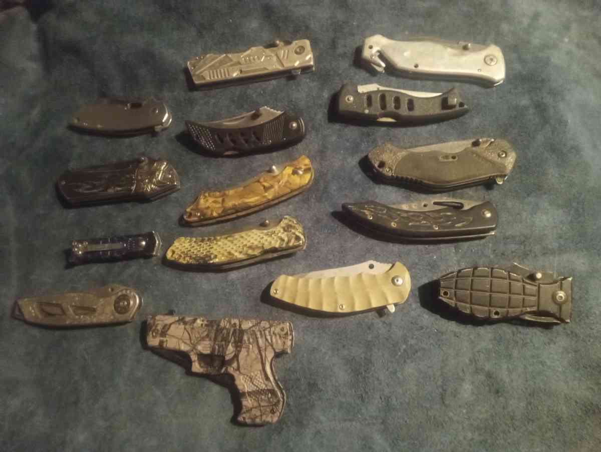 lots of knives old new most worth money