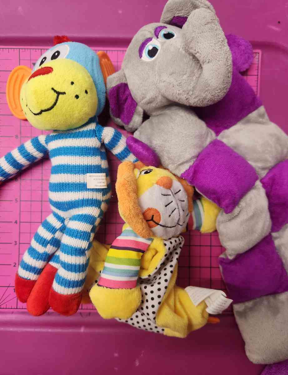 Dog Toy Lot Of 3 Never Played With No Tags