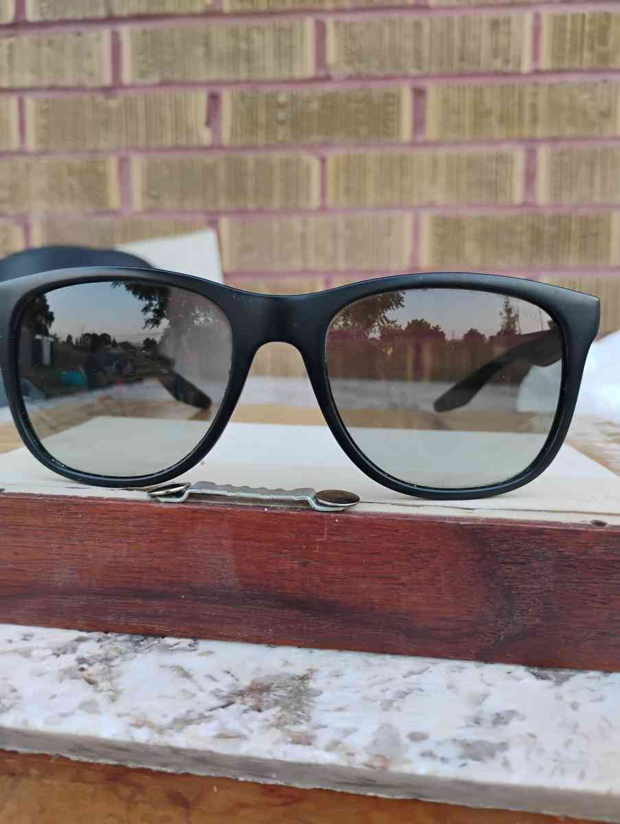 Prada Sunglasses model SPS 030