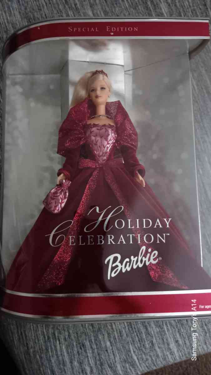 Happy holidays Vintage BARBIE SET have 43 more
