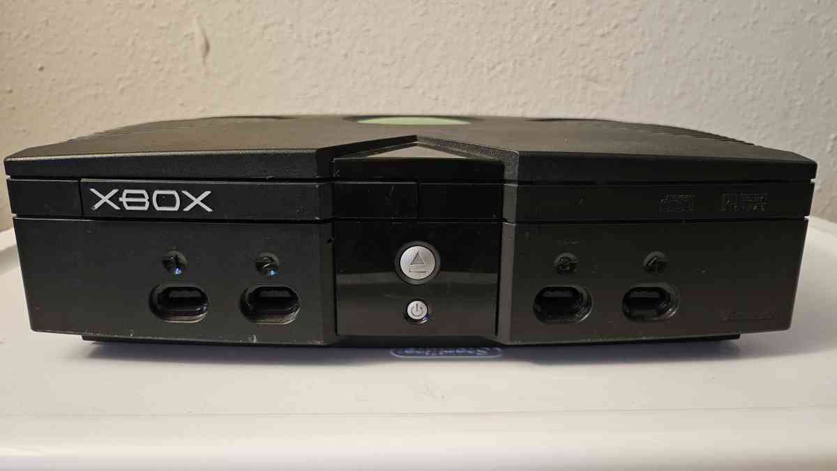 OG xbox console