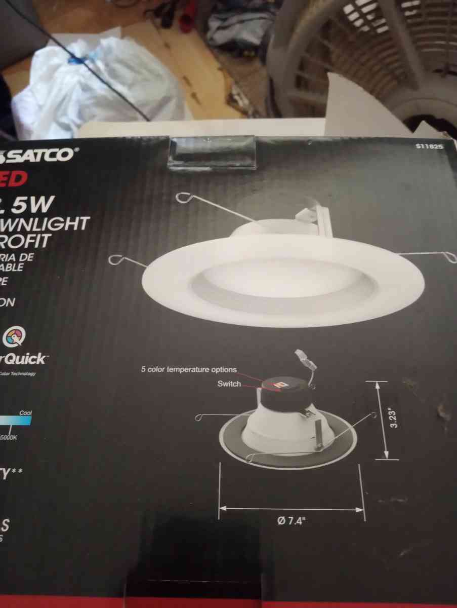 I got two ceiling lights