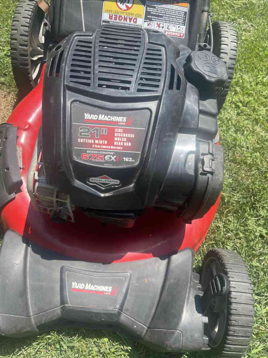 Briggs and Stratton push mower