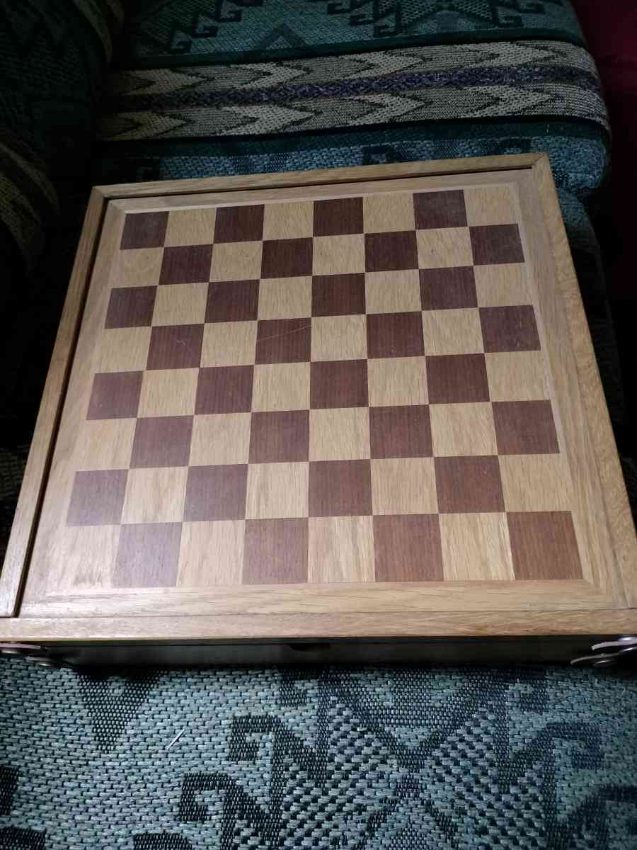 Checkers and Backgammon combo game