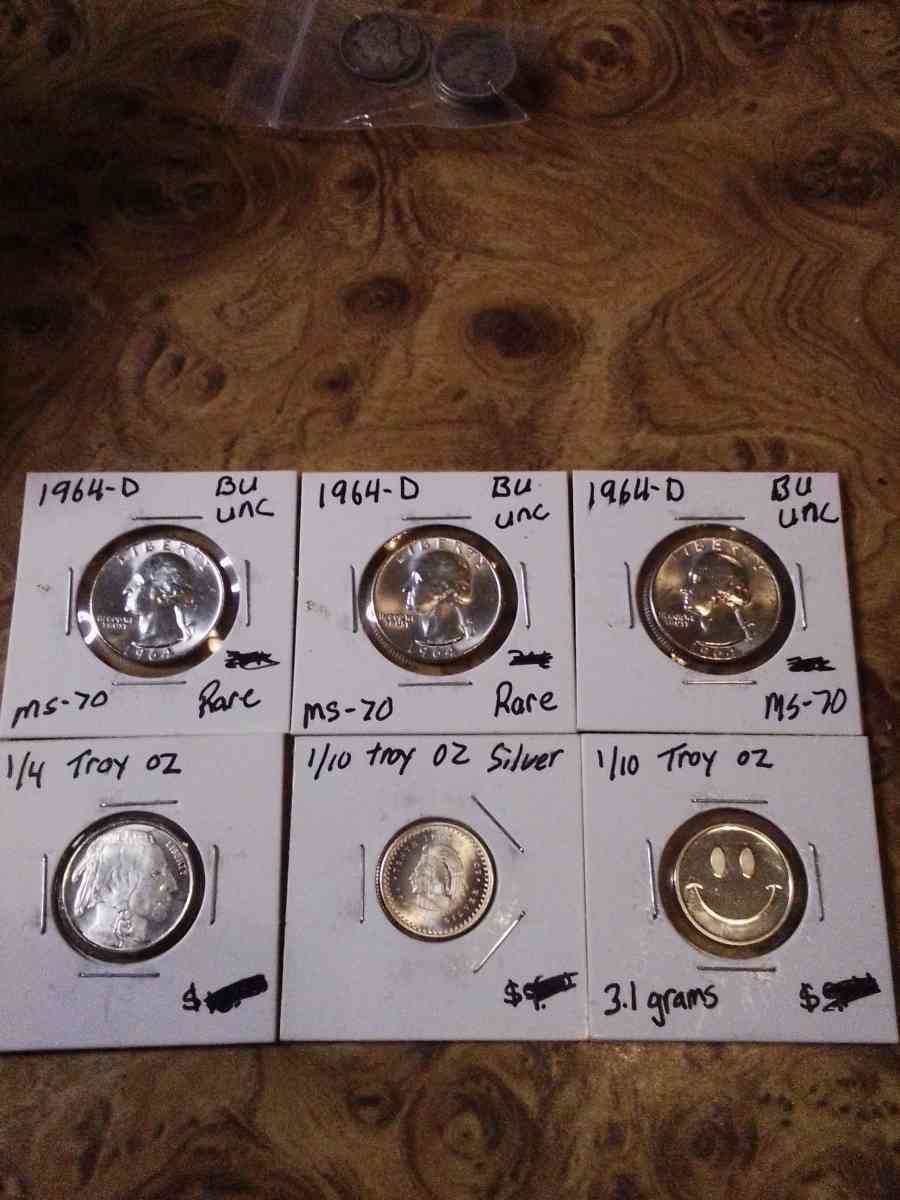 Silver coins an Bank notes